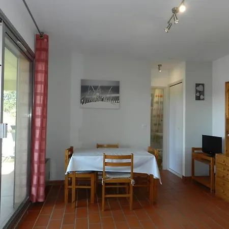 T2 Avec Terrasse Et Parking Au Calme, - Fr-1-251-766 Apartment Le Lavandou